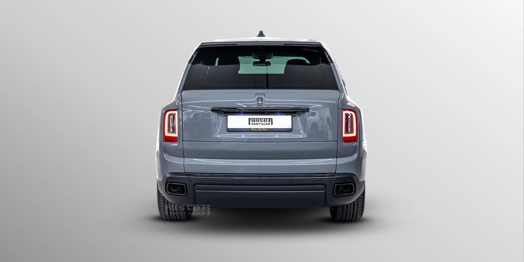 Rolls Royce Cullinan 2025 Exterior Back View